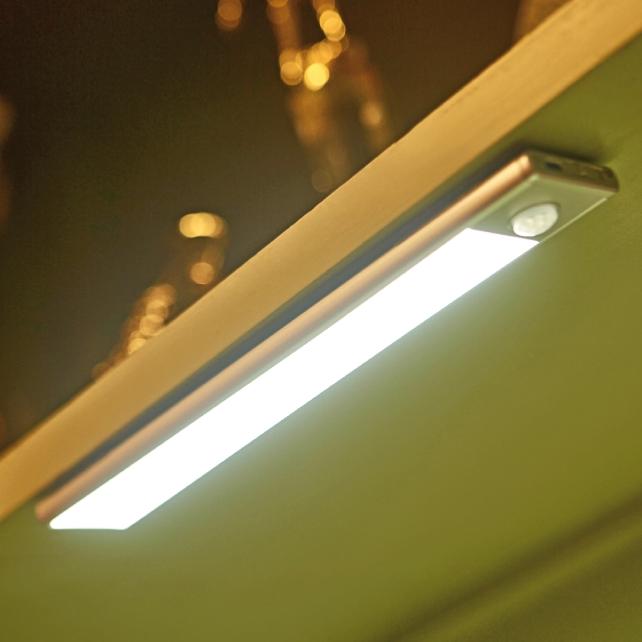 Spot LED rond autocollant adhésif Lumière LED sous-meuble sans fil Blanc
