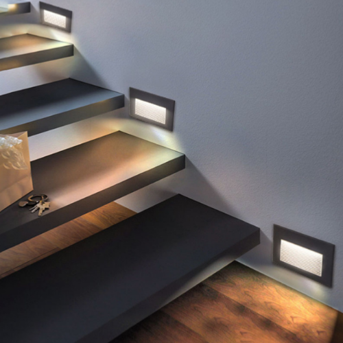 L'éclairage escalier LED : pour embellir vos escaliers d'intérieur et  d'extérieur