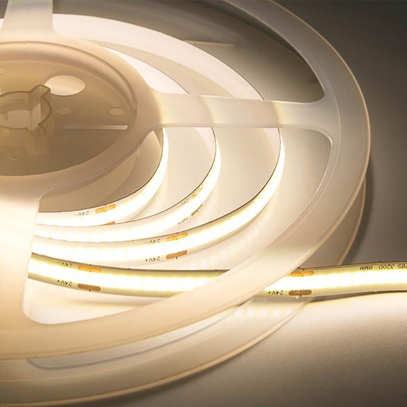Guirlande lumineuse extérieure 24,5M LED ambré 8 jeux câble vert